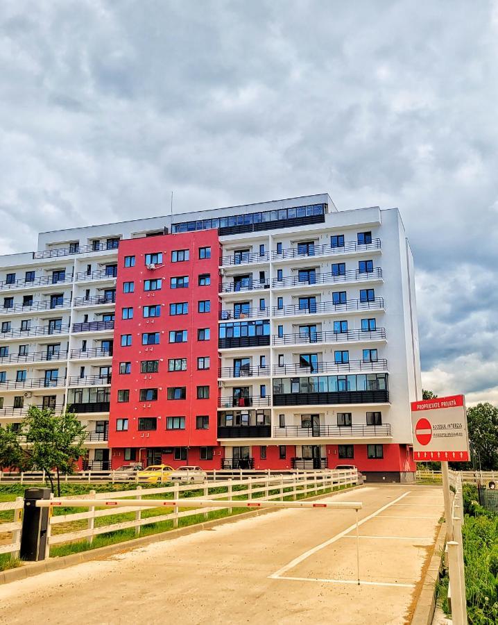Delux Suite Bacău Exterior foto