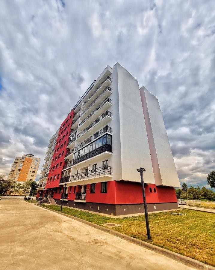 Delux Suite Bacău Exterior foto